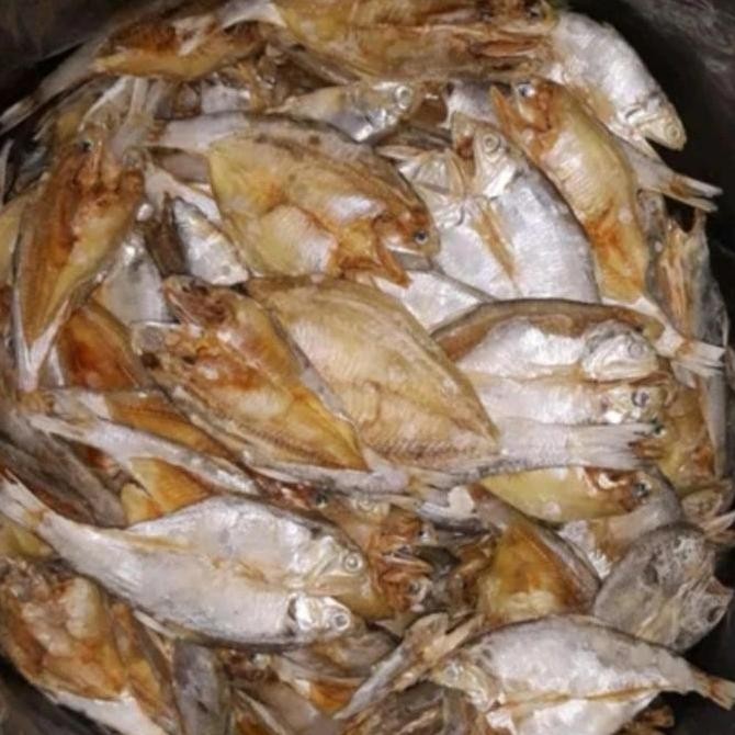 

Ikan asin kewer bilis 1 kg