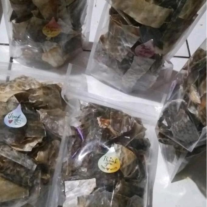 

krupuk kulit ikan kakap asli.NELVALAL.mentahan BRT 1 kilo Kerupuk Food Snacks Goreng Asin