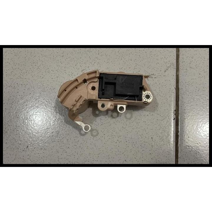 TERBARU IC ALTERNATOR DINAMO AMPERE ACCORD PRESTIGE 1986-1989 