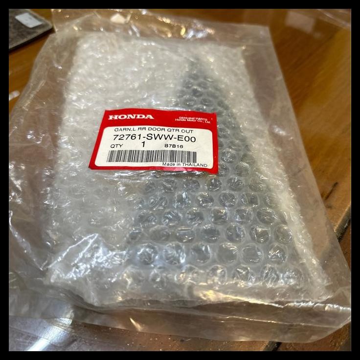 GRATIS ONGKIR HONDA GENUINE 72761-SWW-E00 GARNISH ,LEFT REAR DOOR QUARTER OUTER HONDA CRV 2007-2008 