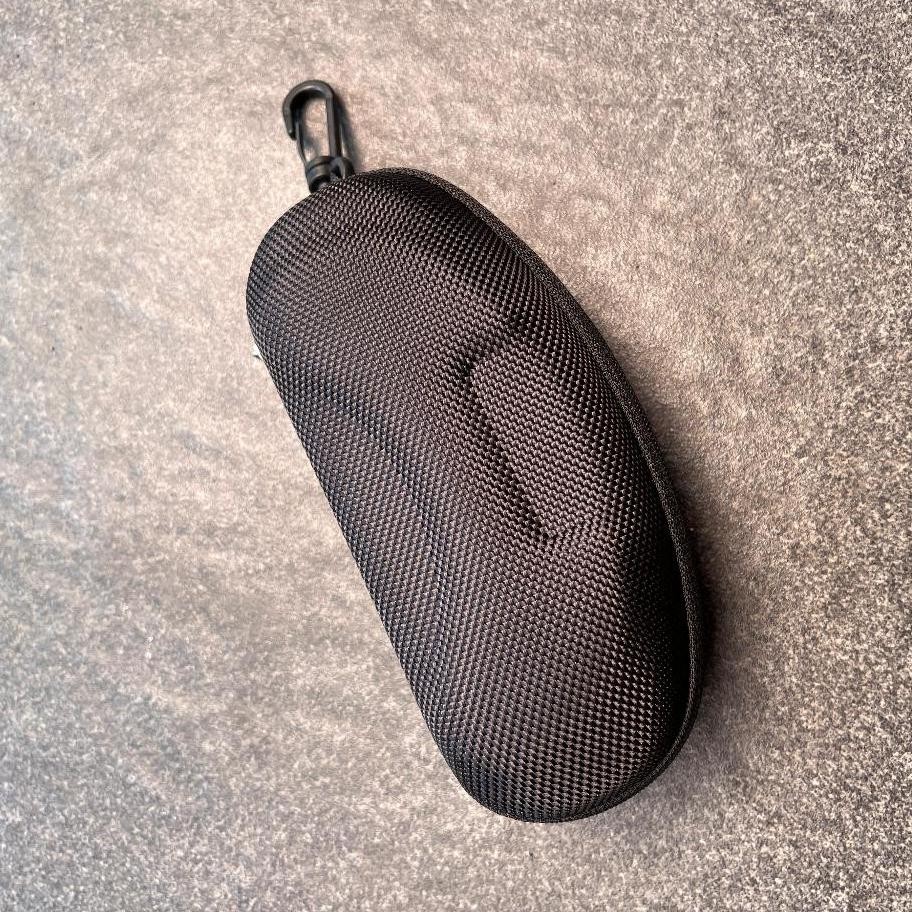 BOX KACAMATA PREMIUM RESLETING MEGABOX DENGAN GANTUNGAN BISA DI GANTUNG DI TAS DiM