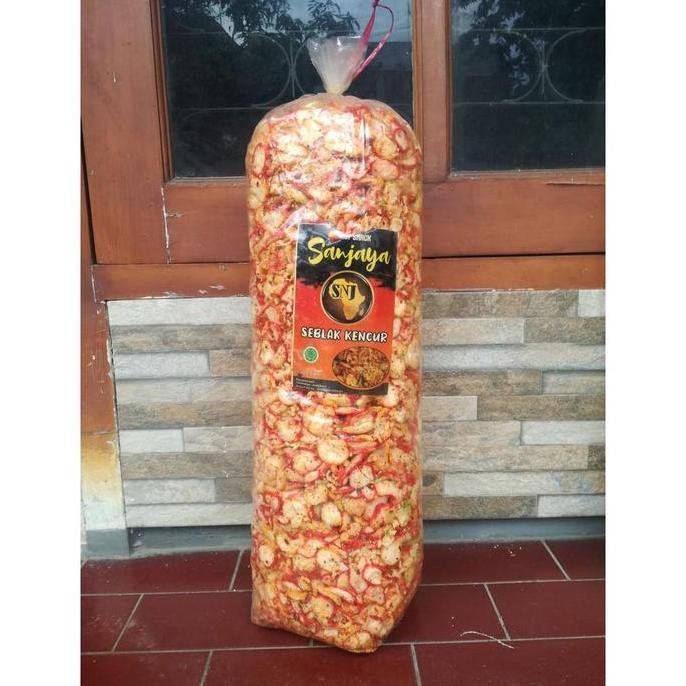 

[2.7 Kg] Kerupuk Seblak Kencur Sanjaya/Kerupuk Seblak Pedas 1 Bal