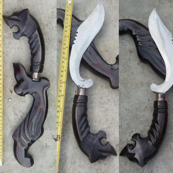 

Kujang Baja Per 20Cm Ukir Macan