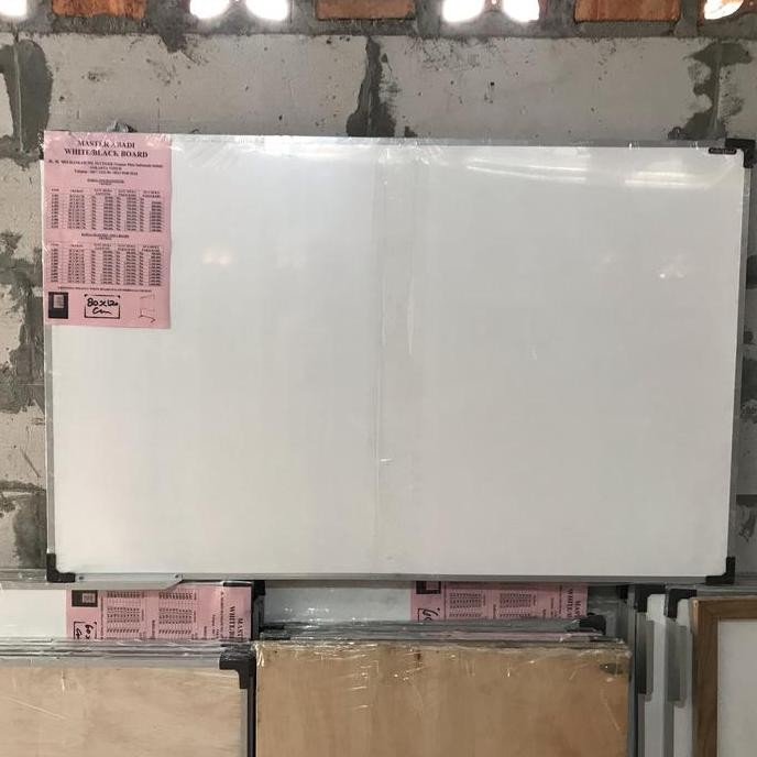 

Papan Tulis / Whiteboard 80X120 Gantung New Stok