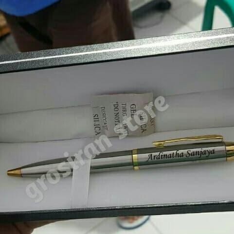 

Pulpen Parker Custom Logo Ukir Grafir Nama Kado Alat Tulis Box New Stok