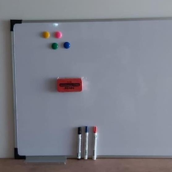 

Whiteboard Multi 80 X 120 Spidol H,B,M,Hapusan Magnet New Stok