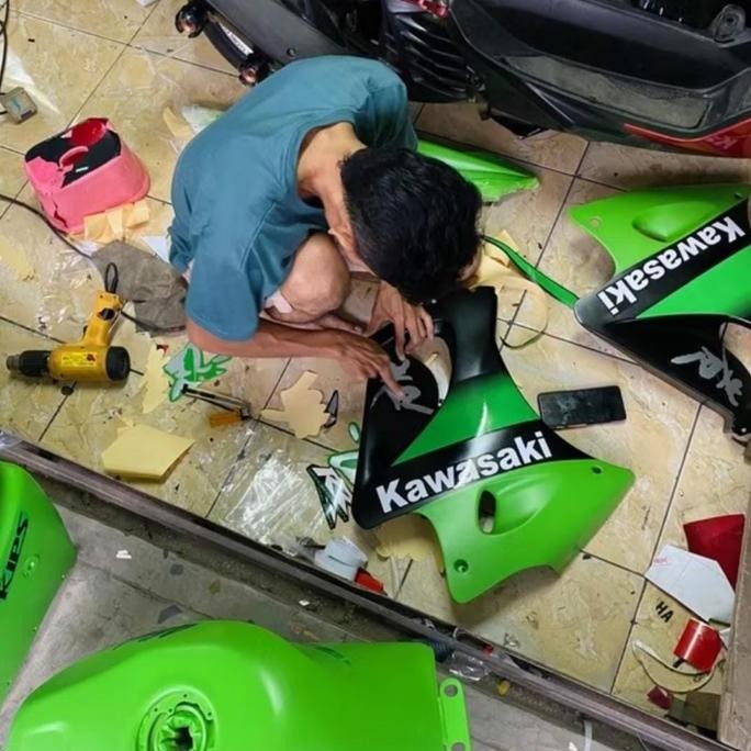 Striping ninja rr SE old 2010 hijau//Stiker ninja rr old