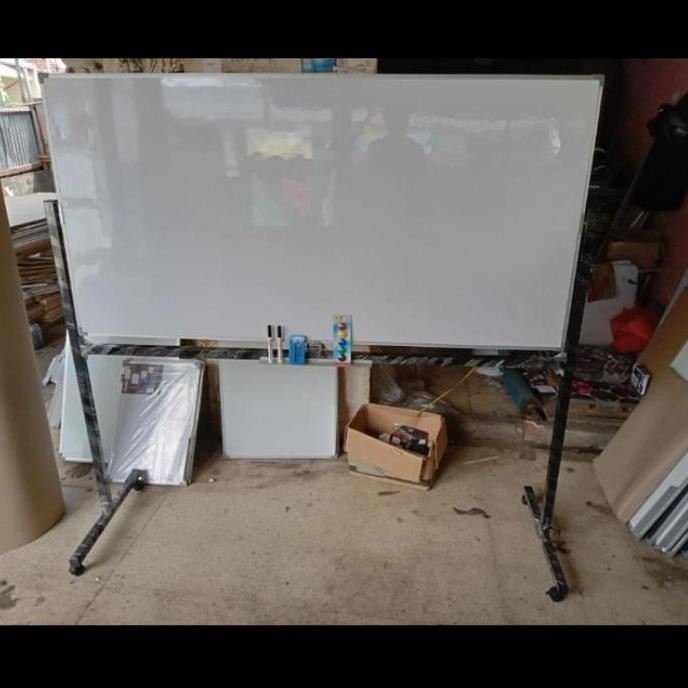 

Papan Tulis Whiteboard Non Magnet Standing Single Face 120X180Cm New Stok
