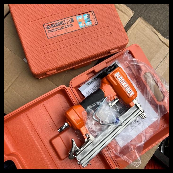 

HOT DEAL MESIN STAPLES ANGIN BLACKFOOT MODEL ETONA U 1022 J AIR STAPLER - BLACKFOOT 1022J !