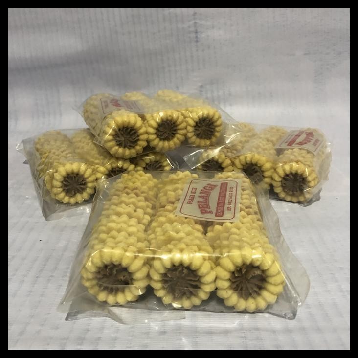 

DISKON KUE LEBARAN KUE MENTEGA KUE PELANGI KUE MATAHARI 250 GRAM !!