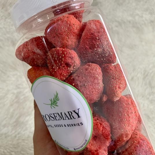 

Keripik Buah Stroberi Utuh 700 Ml