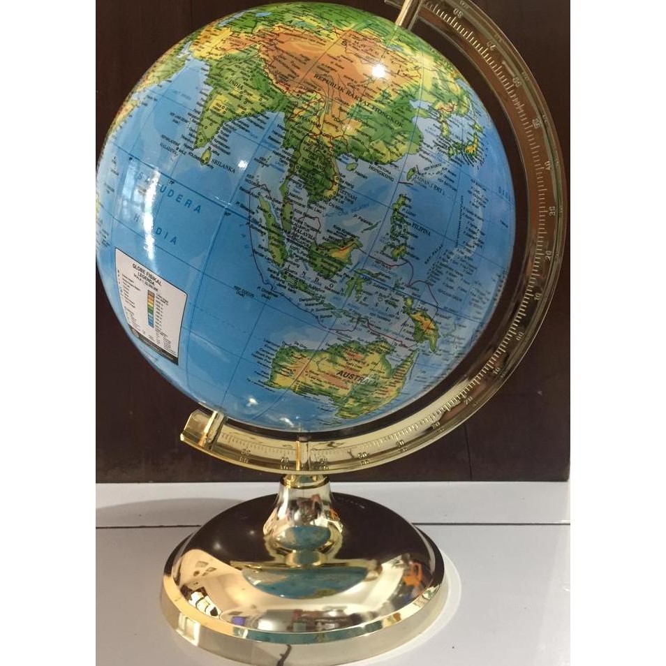 

Globe (Bola Dunia) Tatakan Chrom Emas