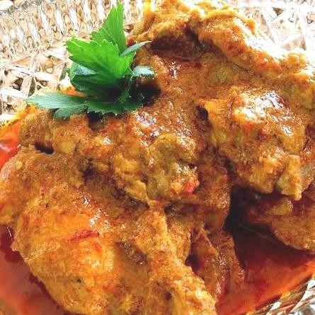 

Rendang Ayam + Sambal Ekor