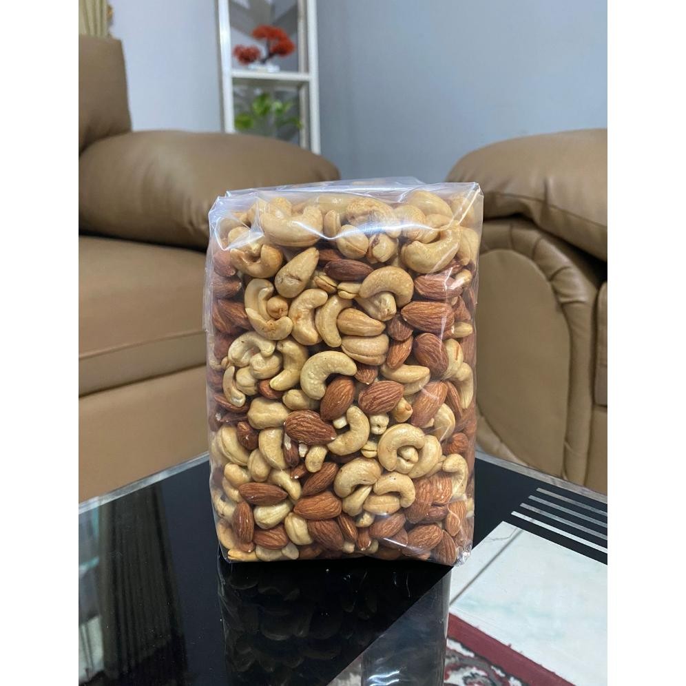 

MIX NUTS ALMOND DAN KACANG METE GORENG