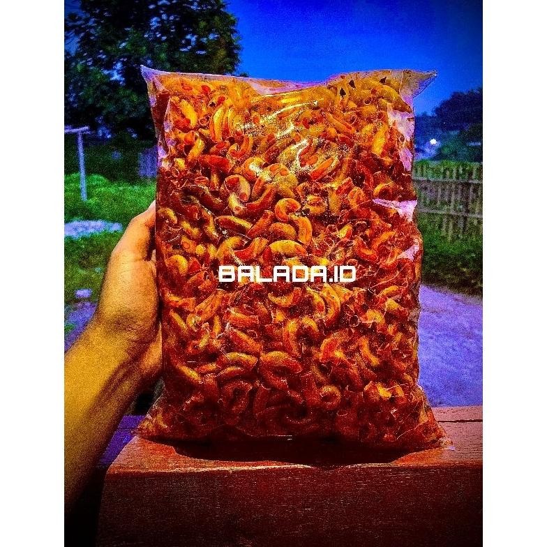 

Makroni Bantat PEDAS daun jeruk Kemasan 1 Kg Nugi