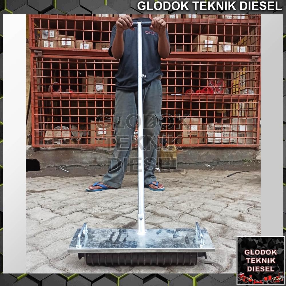 

FLOOR EMBOSER EMBOSS ALAT GARIS JALAN / EMBOS PENGGARIS BETON 50 X 37 CM TERBAIK