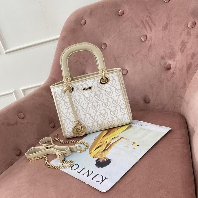 En-Ji Hyunmi Handbag - Cream