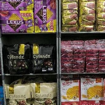 

BOX SNACK MURAH CUSTOM MEDIUM 125K (BACA DESKRIPSI) 2 KG Nugi