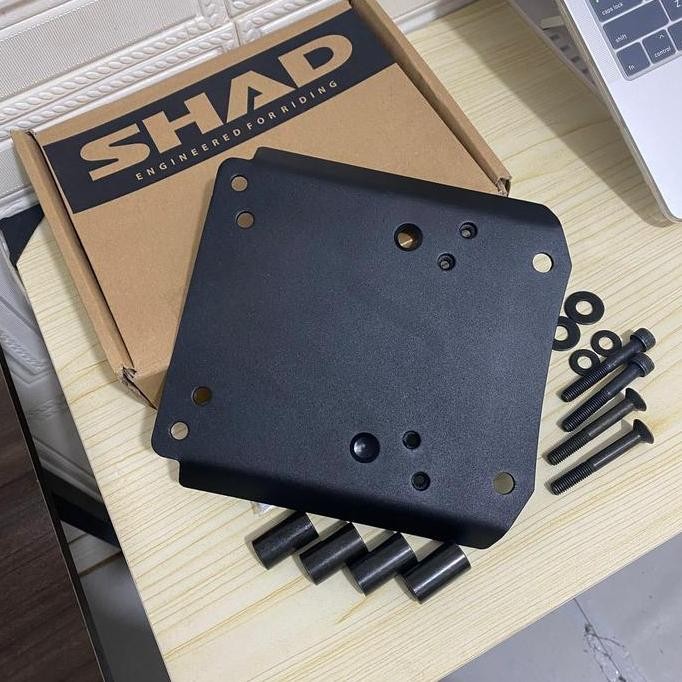 BRACKET BOX PCX 150 SHAD BRACKET BOX PCX 160 BREKET BOX SHAD PCX