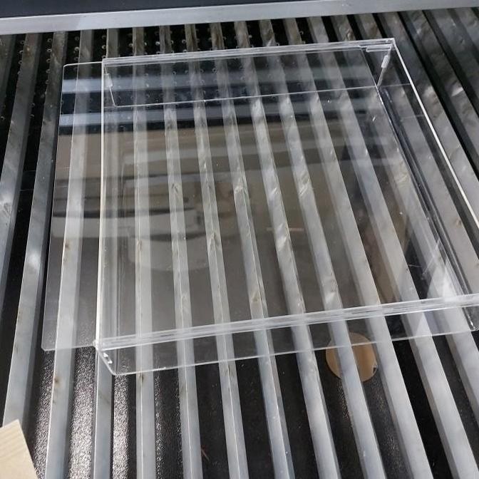 

Box Acrylic Mahar Gift Hampers Serbaguna 30X30X6 Kualitas Terbaik Harga Termurah