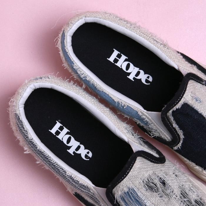 Ews Sepatu Hope Slip On Bored