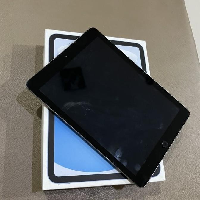 `````````] Preloved preowned seken ipad 6 wifi 128gb Batangan