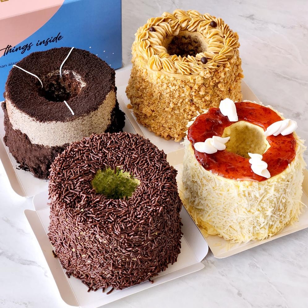 

Promoo!! Bolu chiffon isi 4 pandan meses strawberry cheese mocca nougat