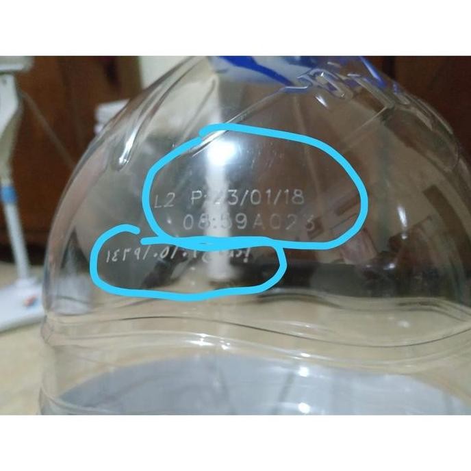 

Air Zam Zam Asli Arab Kemasan Galon 5 Liter Oleh Oleh Haji Umrah