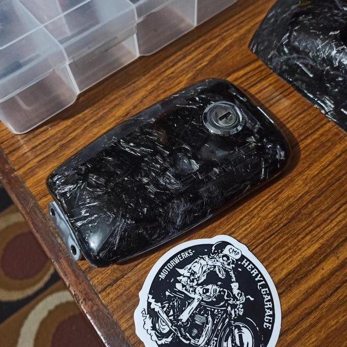 COVER TUTUP TANGKI YAMAHA RX KING CARBON KEVLAR