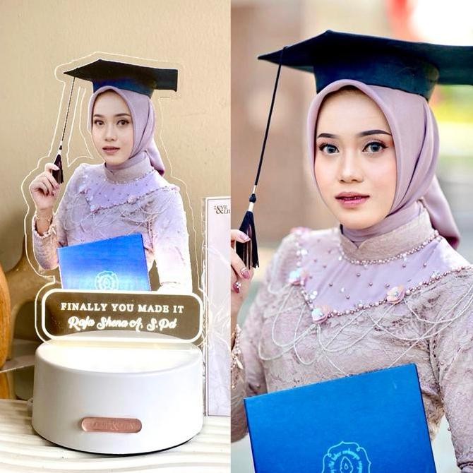 PAMELA - Custom Acrylic Lamp Graduation Gift Hadiah Wisuda Kelulusan