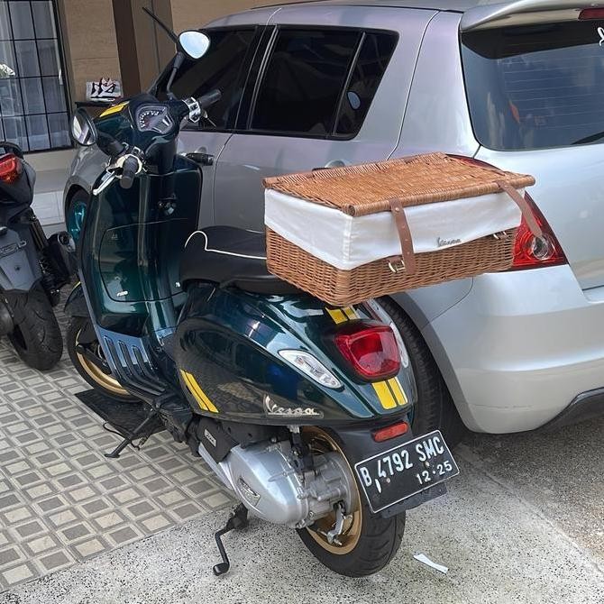 keranjang picnic vespa