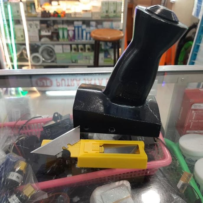 

REAMER CUTTER PU PLUS MATA CUTTER ISI 10 PCS ORIGINAL DAN TERPERCAYA