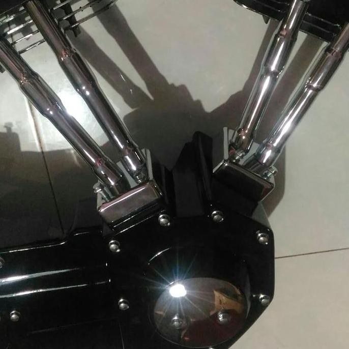 Cover Mesin Kanan Ruby 250 Cc, Kombinasi Chrome dan Cat