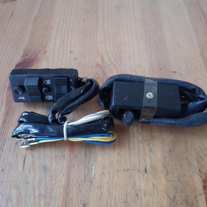 Ready Saklar set Saklar Sein Sen Saklar Lampu Vespa PX150 PX 79-83 PX 2pcs1