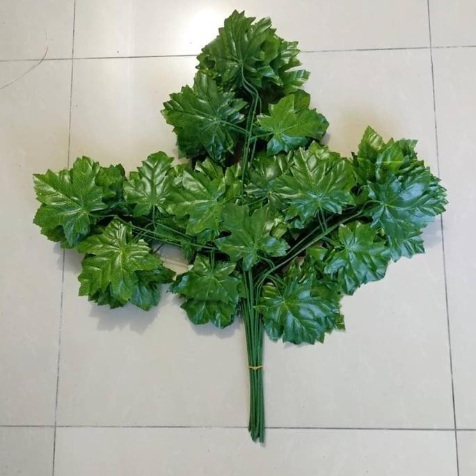 Daun_Anggur_Maple_Artificial_Plastik_Dekorasi_Pelaminan_Pernikahan