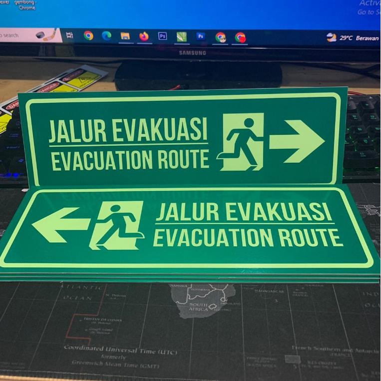 

Sign Jalur Evakuasi 2 Bahasa Glow In The Dark Ukuran 10cm X 30cm Nugi