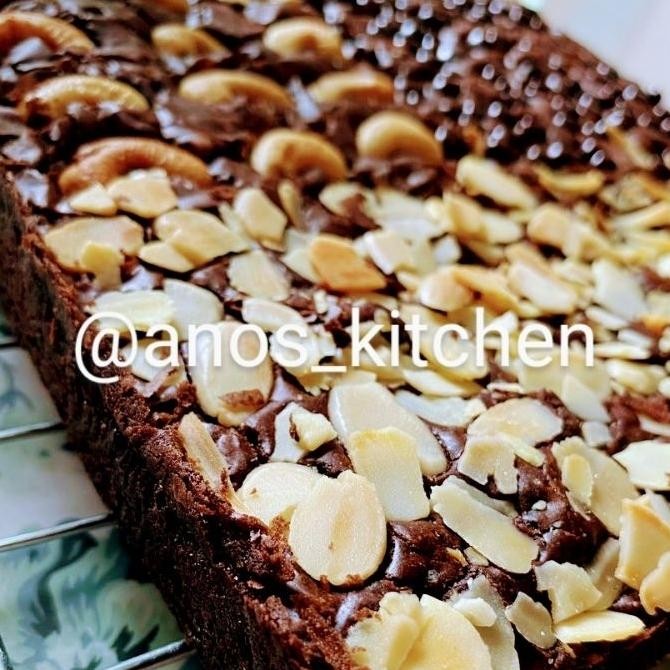 

Brownies Fudgy Dark Cokelat Uk 20X10 Khusus Untuk Pengemar Cokelat Sejati Produk Hari Ini