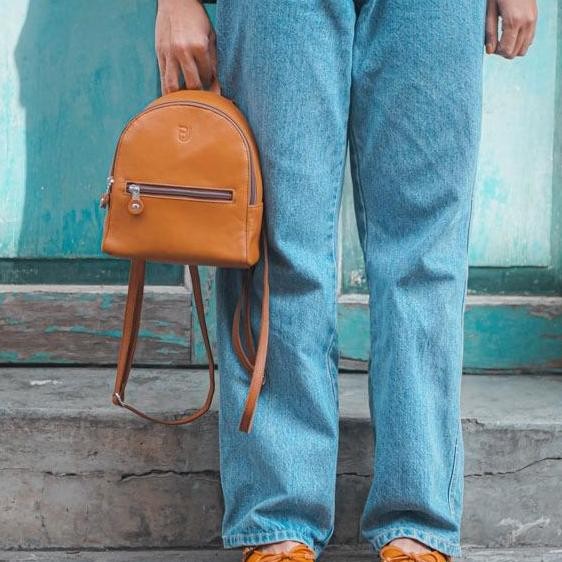 Leather Sling Bag Beyou By Bucini Hera I Tas Selempang Kulit Wanita Beyou By Bucini Hera