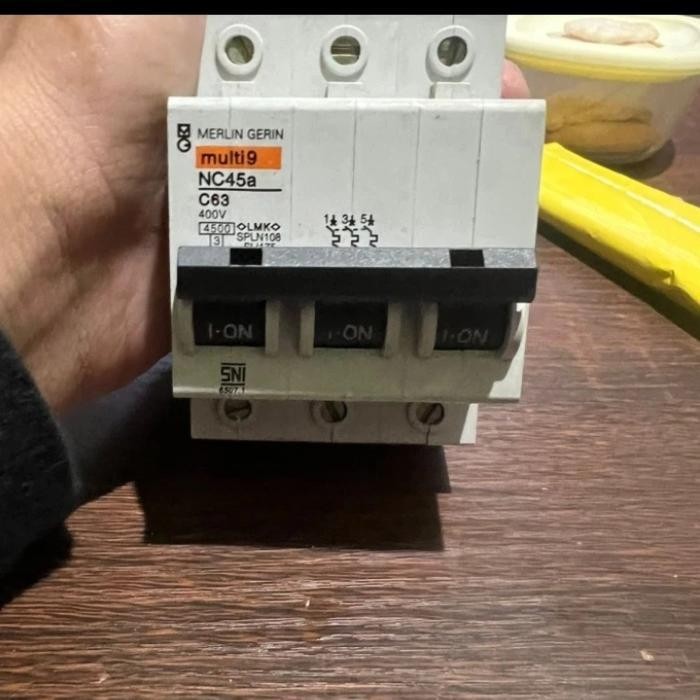 Mcb merlin gerin nc45 3p 63A