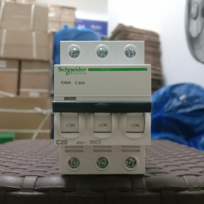 Mcb Schneider 3P IC60N 20A Original