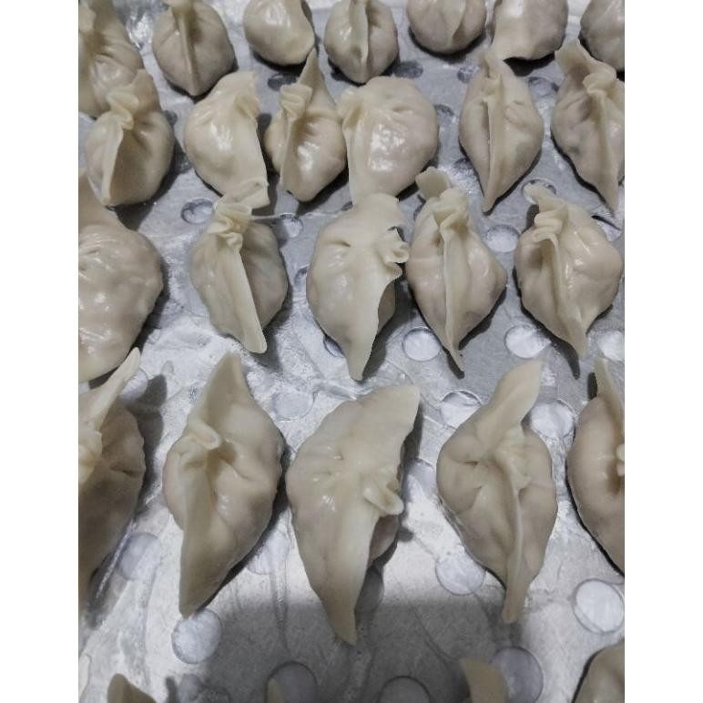 

Pangsit Swekio Saos Spicy/Swekio Ayam Saos Pedas Widya dimsum aSt