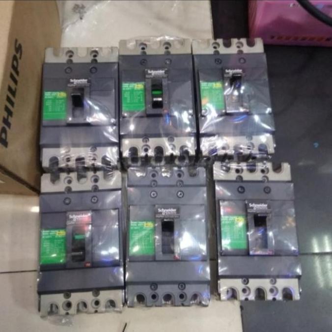 Mccb Breaker Ezc 75Amper,80Amper,100Amper Schneider (Bekas Bagus) Forsale!