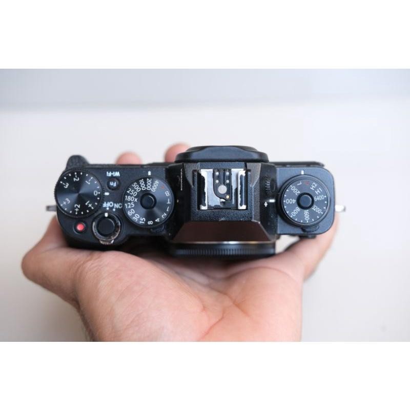 Ls Fujifilm X-T1 Bo Fujifilm Xt1Bo Fujifilm Xt-1 Body Only Fullset Bekas Mulus Bukan Xt2 Xt-2 X-T2 I