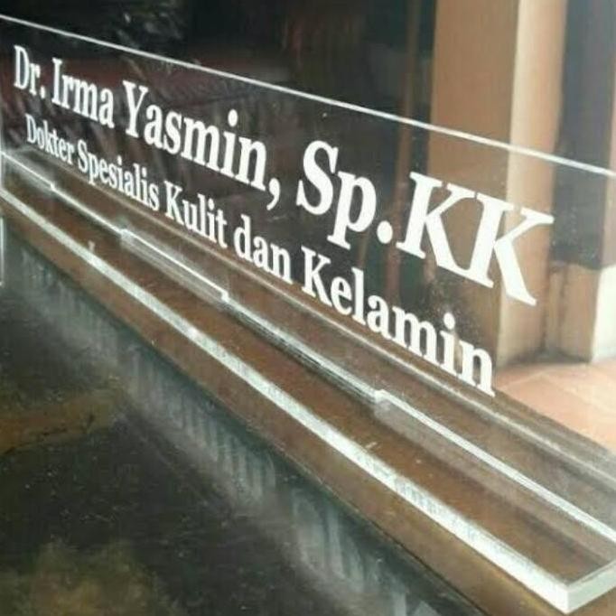 

Sign Board Plakat Gelar Jabatan Nama Ruangan Dokter Meja