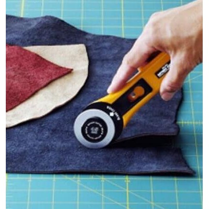 

Terbaru! Alat Gunting Kain 45 Mm Rty-2/G Olfa Rotary Cutter Japan