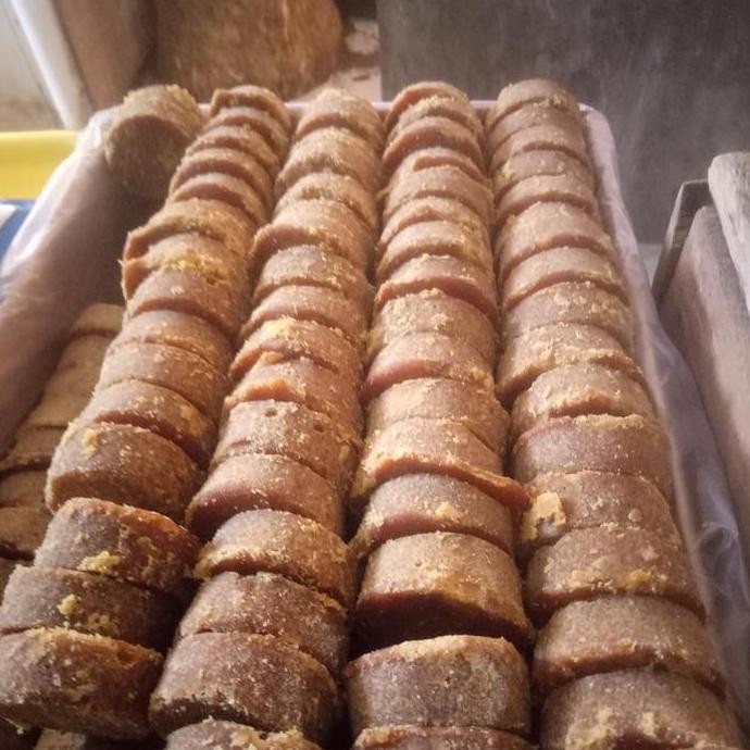 

Baru Gula Merah Cap Ikan Koki 1kg - Gula Aren Tradisional Padat