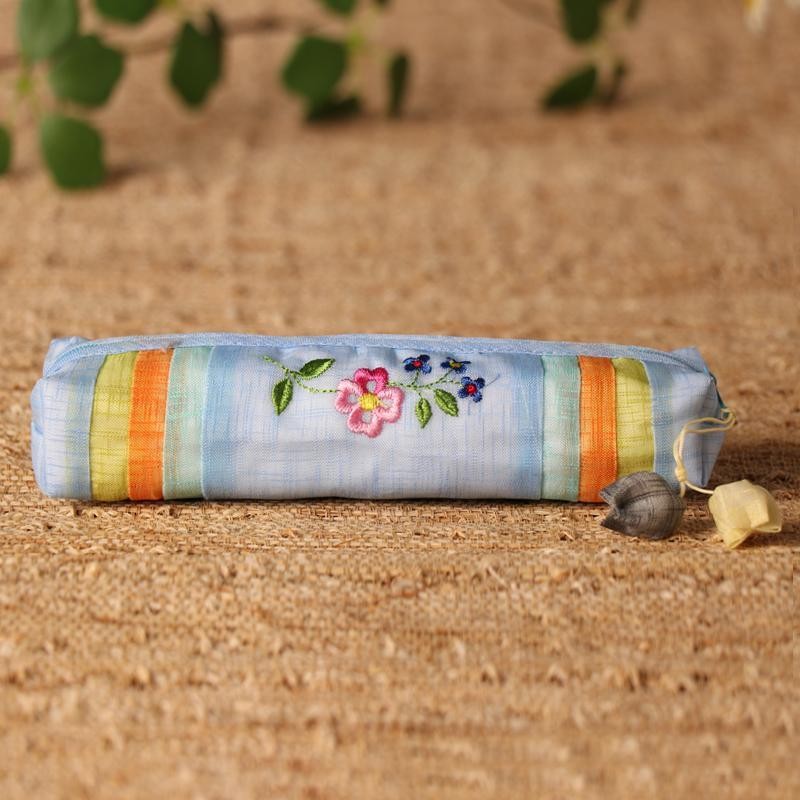 

Kotak Pensil Bunga Bordir Tas Makeup Hadiah Rakyat Spesialisasi Yanbian Tas Bordir HadiahPenyimpanan