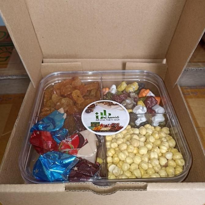 

Ready Oleh-Oleh Haji & Umroh Eksklusif | Hampers Air Zamzam 5L + Almond Coklat Asli