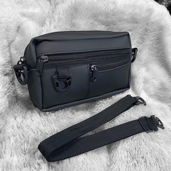 UT tas selempang,selempang pria, selempang hitam,selempang polos,tas,selempang, hanbag,tas selempang