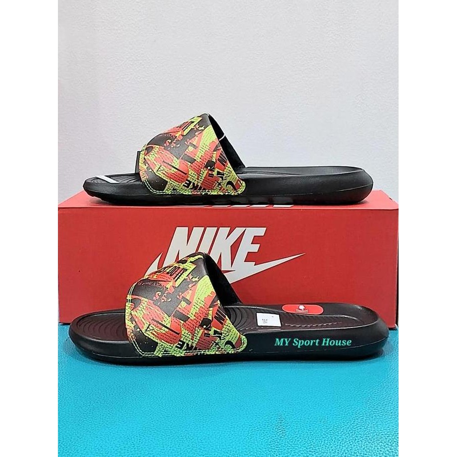 Sandal Pria Nike Victory One Slide Print - Black